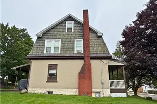 410 Liberty St, Grove City Boro, PA 16127 - Photo 3