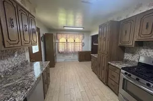 108 Mobert Dr, Rostraver, PA 15012 - Photo 5