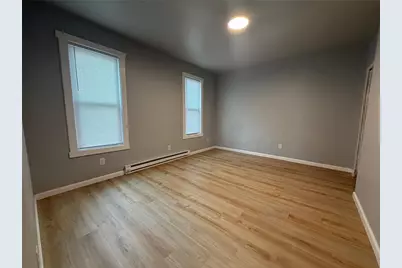 2812 Lanpark St, Pittsburgh, PA 15204 - Photo 5