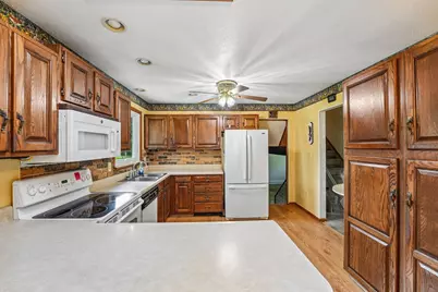 1104 Greenfield Road, Lackawannock Township, PA 16148 - Photo 3