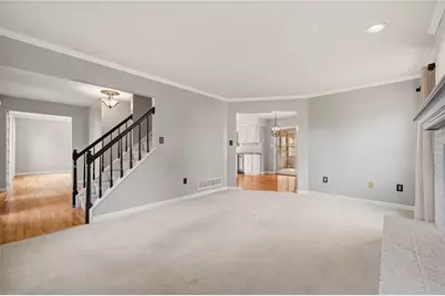 333 Warrick Dr, Seven Fields Boro, PA 16046 - Photo 5