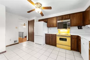 502 Saint Thomas Dr, Hempfield Township, PA 15601 - Photo 13