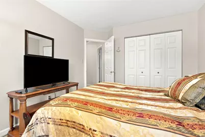 1033 Robinwood Dr, South Park, PA 15129 - Photo 29