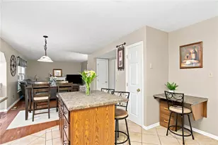 1033 Robinwood Dr, South Park, PA 15129 - Photo 17
