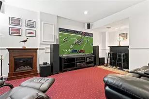 1033 Robinwood Dr, South Park, PA 15129 - Photo 35