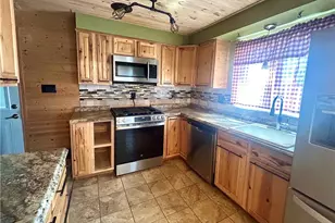 205 Highland Dr, Elizabeth Twp/Boro, PA 15037 - Photo 7