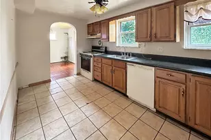 1206 Irene Ln, Pittsburgh, PA 15236 - Photo 7