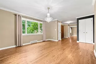 809 White Oak Cir, Pittsburgh, PA 15228 - Photo 7