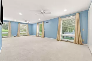 809 White Oak Cir, Pittsburgh, PA 15228 - Photo 25