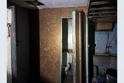 101 8th St, Braddock, PA 15104 - Photo 23
