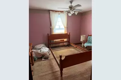 1020 Maryland Ave, New Castle, PA 16101 - Photo 9
