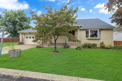 929 Speyer Ave, Monaca, PA 15061 - Photo 1