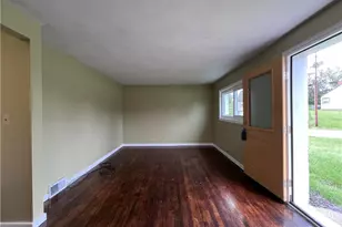 304 Auburn St, Pittsburgh, PA 15235 - Photo 3