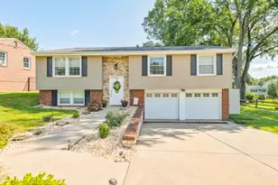 127 W Fair Meadows Dr, North Strabane, PA 15317 - Photo 1