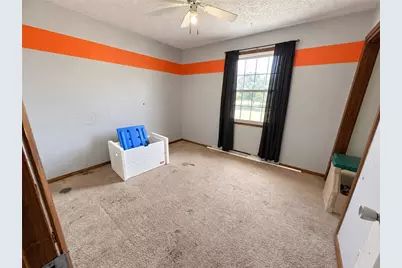 130 Maplehurst Dr, Aliquippa, PA 15001 - Photo 21