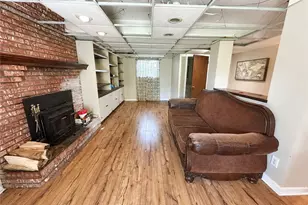 130 Maplehurst Dr, Aliquippa, PA 15001 - Photo 23