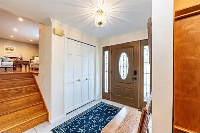 110 Stonybrook, Hempfield Township, PA 15601 - Photo 5