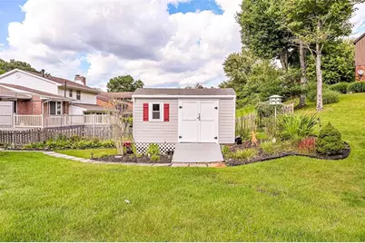 110 Stonybrook, Hempfield Township, PA 15601 - Photo 45