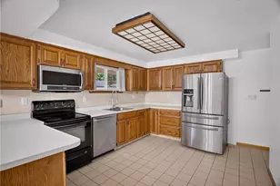 219 Mission Meade Dr, Neshannock Township, PA 16105 - Photo 15