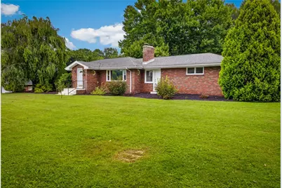 219 Mission Meade Dr, Neshannock Township, PA 16105 - Photo 3