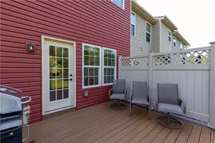 135 Mews Ln, Cranberry Township, PA 16066 - Photo 5