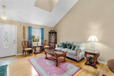 3039 Duncan Ln, Pittsburgh, PA 15236 - Photo 5