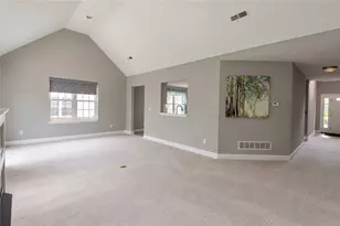 121 Spring Blossom Cir, Chippewa Township, PA 15010 - Photo 5
