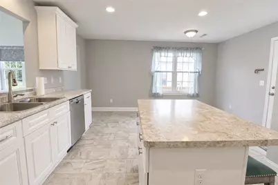 121 Spring Blossom Cir, Chippewa Township, PA 15010 - Photo 7