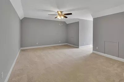 121 Spring Blossom Cir, Chippewa Township, PA 15010 - Photo 21