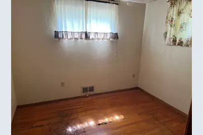 42 Grace St, Stowe Township, PA 15136 - Photo 7
