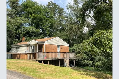 42 Grace St, Stowe Township, PA 15136 - Photo 3