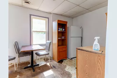 372 E Washington St, New Castle, PA 16101 - Photo 13