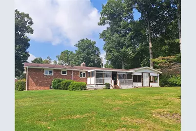 110 Shady Dr, Center Township, PA 16001 - Photo 25