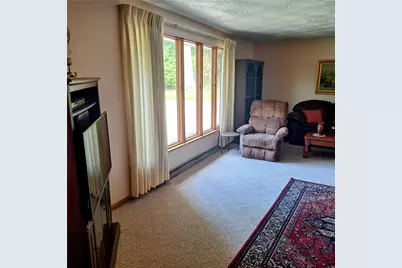 110 Shady Dr, Center Township, PA 16001 - Photo 3