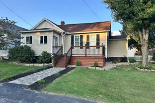 242 Olive St, Hempfield Township, PA 15639 - Photo 1