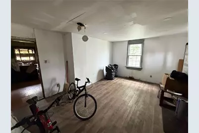 360 Mitchell Ave, Clairton, PA 15025 - Photo 3