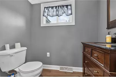 424 Pershing Ave, Houston, PA 15342 - Photo 15