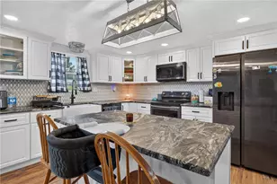 424 Pershing Ave, Houston, PA 15342 - Photo 11