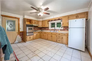 765 Pellis Rd, Hempfield Township, PA 15601 - Photo 7
