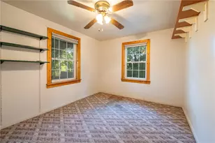 765 Pellis Rd, Hempfield Township, PA 15601 - Photo 13