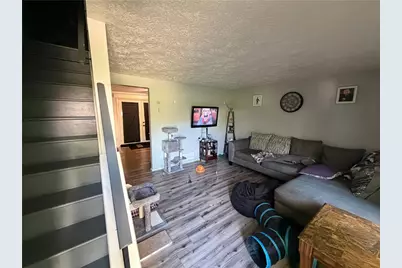 3086 Dara Dr, South Park, PA 15129 - Photo 3