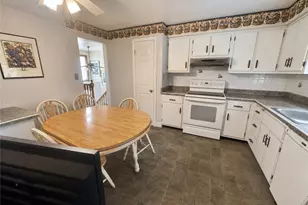 2 Meadow Dr, Greensburg, PA 15601 - Photo 7