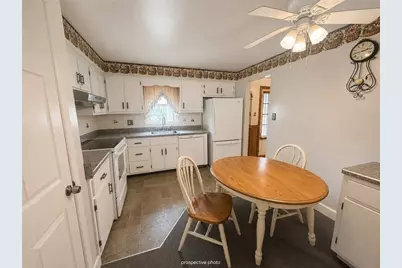 2 Meadow Dr, Greensburg, PA 15601 - Photo 5