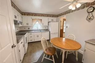 2 Meadow Dr, Greensburg, PA 15601 - Photo 5