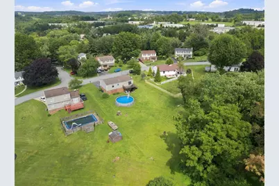 27 Pheasant Run Drive, Penn Twp, PA 15632 - Photo 3