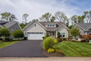 124 Summer Ln, Mt Pleasant Twp, PA 15057 - Photo 1