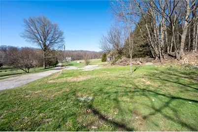 221 Malvina Ln, Unity Township, PA 15650 - Photo 7