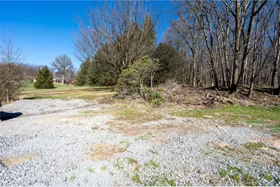 221 Malvina Ln, Unity Township, PA 15650 - Photo 5
