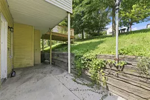 221 Vine St, Canonsburg, PA 15317 - Photo 35