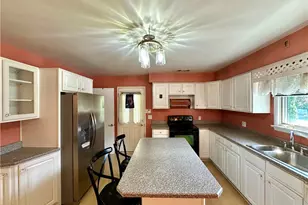 625 Rich Dr, Hickory Township, PA 16101 - Photo 17